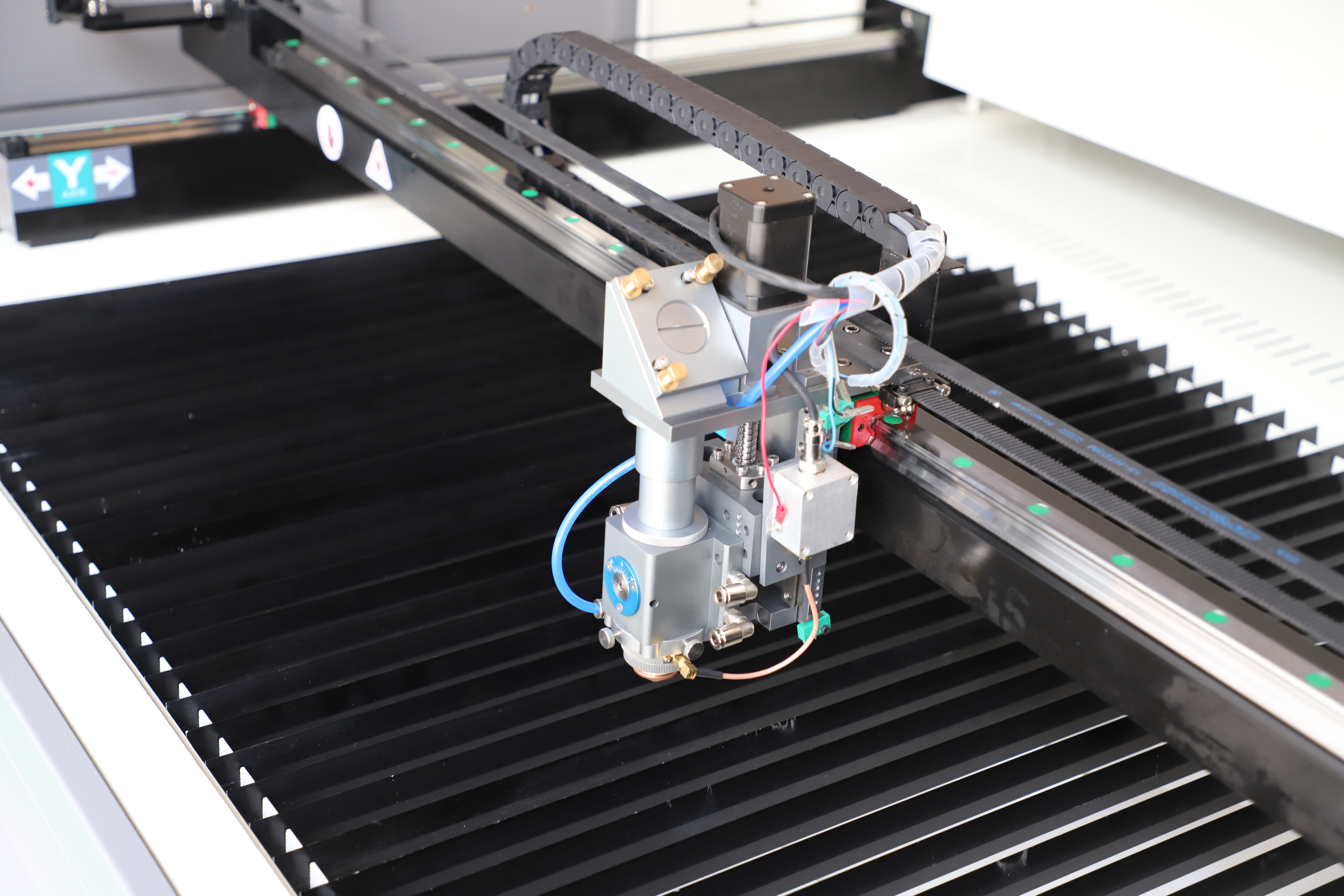 CO2 laser Cutter For cloth